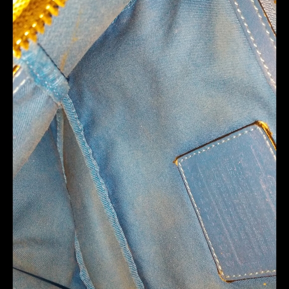 Pours Coach - Picture 6 of 6